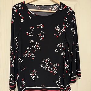 Pre-Loved The Limited Black Top w/ Red & White Print Women’s Size Small
